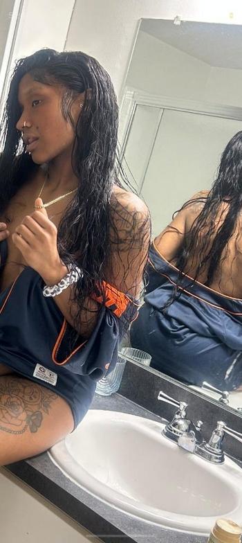 Yummy, 25  female escort, Ann Arbor