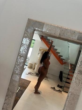 313-661-5695, 25  female escort, Ann Arbor