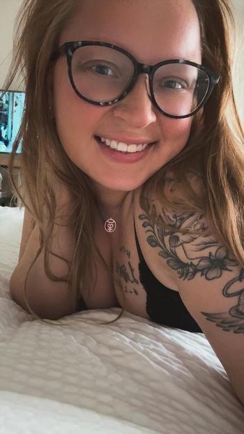Mandie, 30  female escort, Ann Arbor